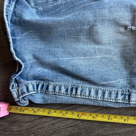 Vigoss Women's Blue Distressed Cropped Jeans - Picture 5 of 7